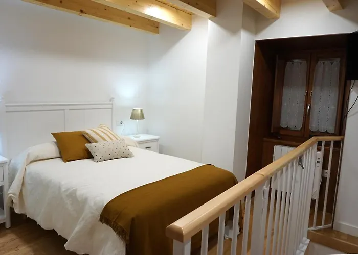 Apartamentos Turisticos El Penon